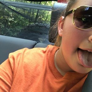 Meet your Posher, Olivia